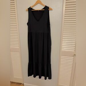 Comfy Black Maxi Dress